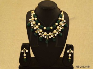 Bollywood Traditional kundan jewelry