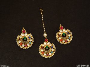 Kundan Jewellery Maang Tikka.