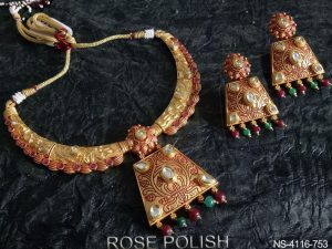 Square Kundan Necklace Set